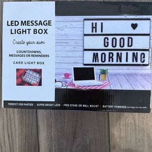 LED Message Light Box with Black and White Letters